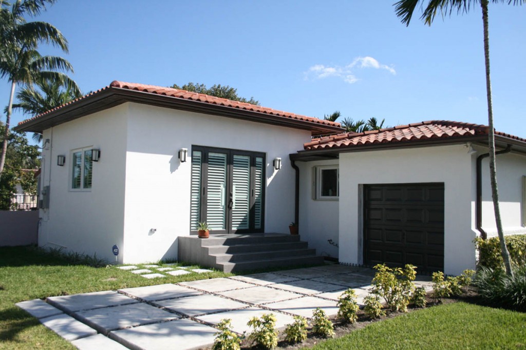 Miami clay tile roof on a residential home